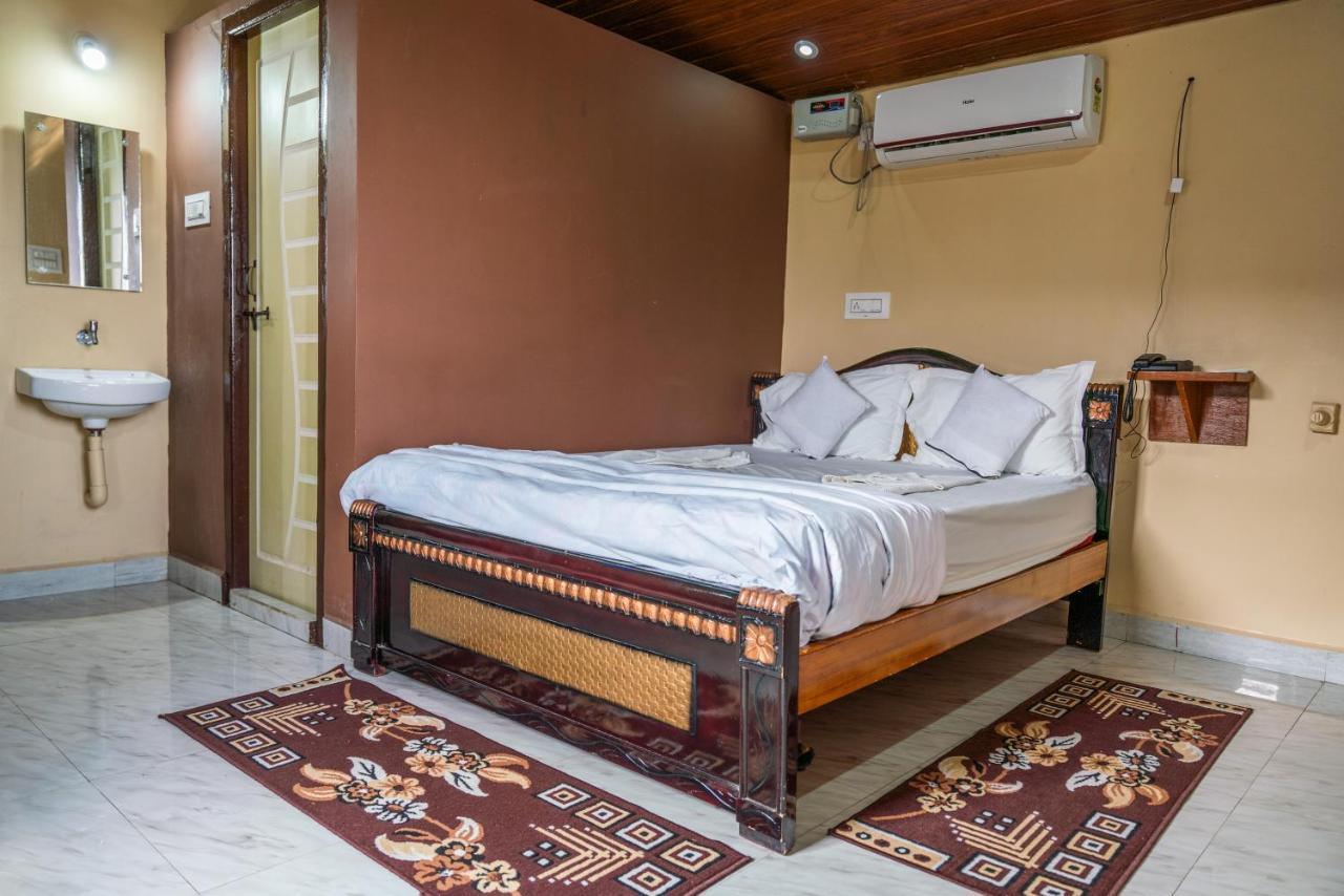 Leo Wodden Resort Hampi Exterior photo