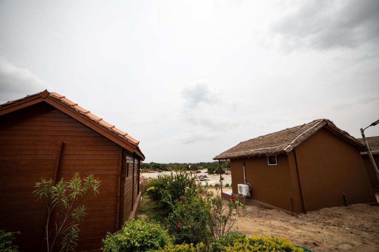 Leo Wodden Resort Hampi Exterior photo